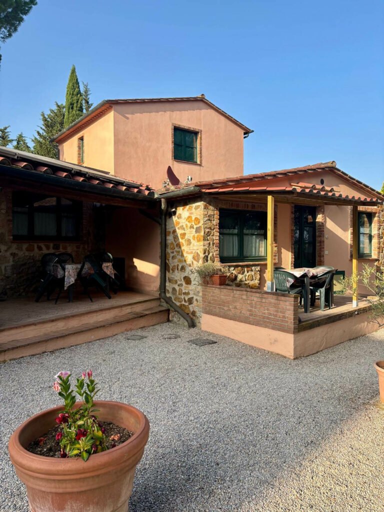 d735000e-8f17-44c9-a84b-2f27556000a7